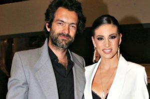 Αθηνά Οικονομάκου - Φίλιππος Μιχόπουλος: Μέσα στο εντυπωσιακό σπίτι τους (φωτογραφίες)