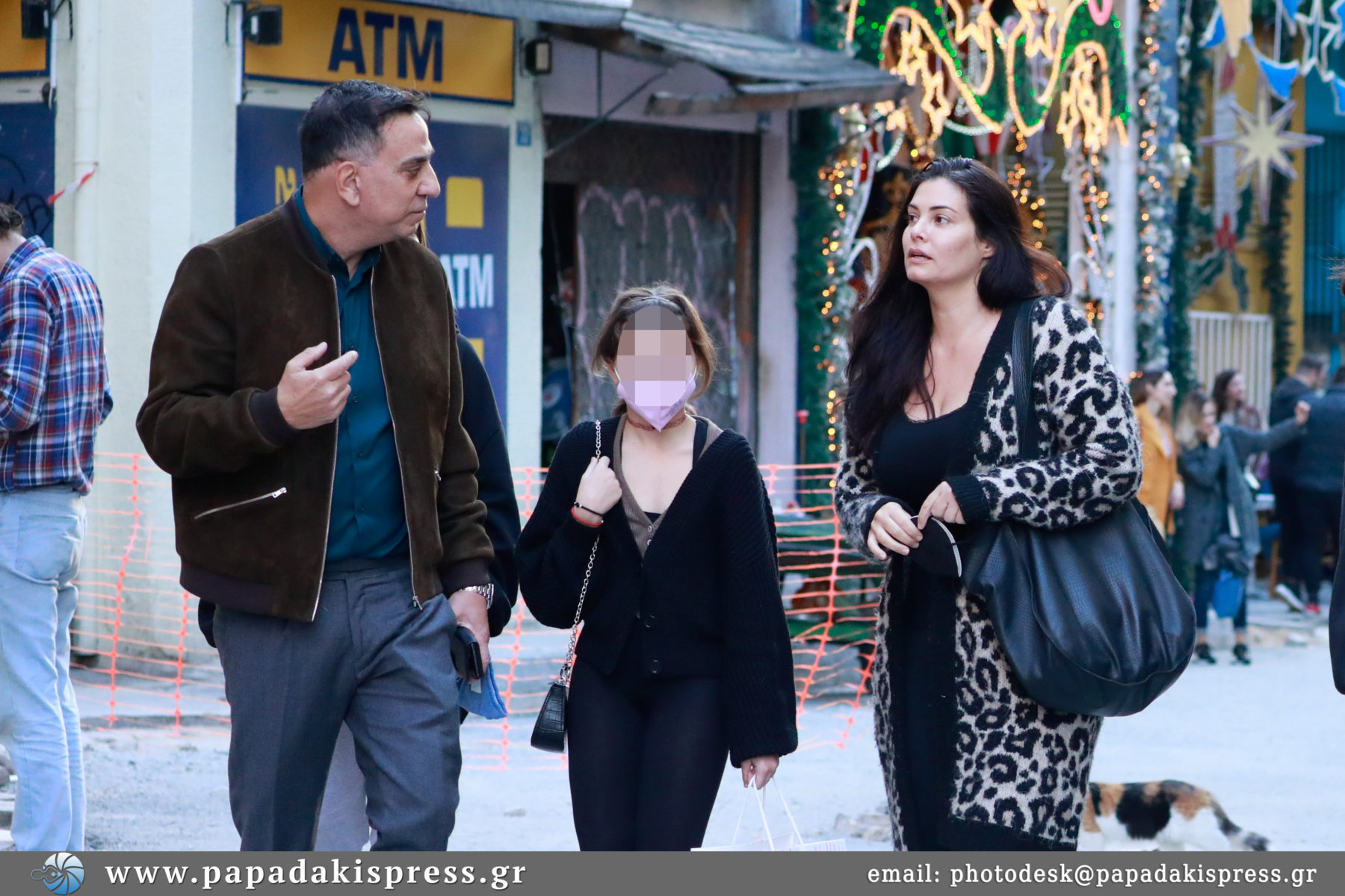 Μαρία Κορινθίου: Η πρώτη δημόσια εμφάνιση μαζί με την κόρη της μετά την περιπέτεια με τον κορονοϊό (φωτογραφίες)