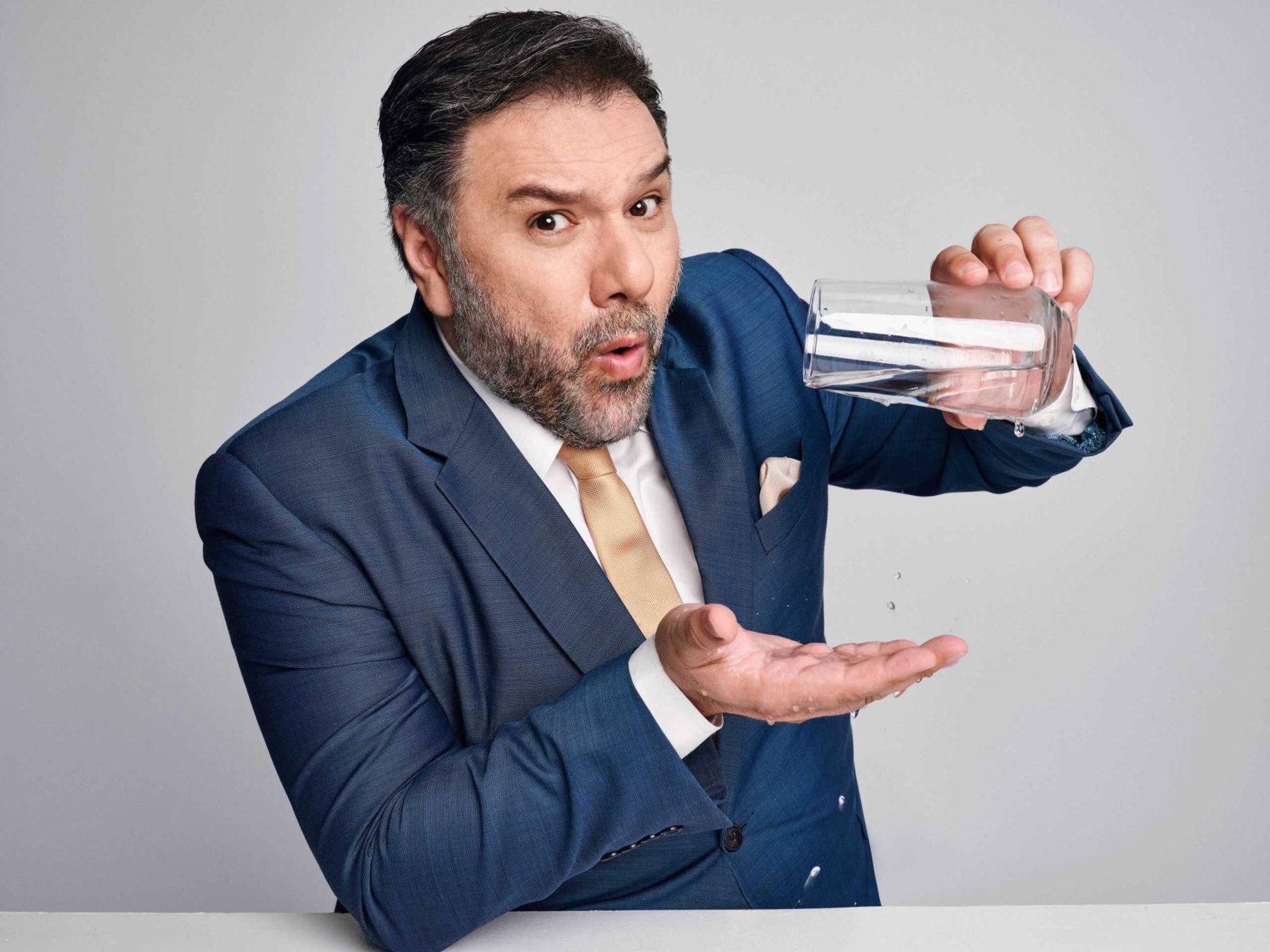 Επιτέλους Εκατομμυριούχος ο Γρηγόρης Αρναούτογλου! Η αλήθεια για τη σχέση του με τον ΑΝΤ1 και το μέλλον του