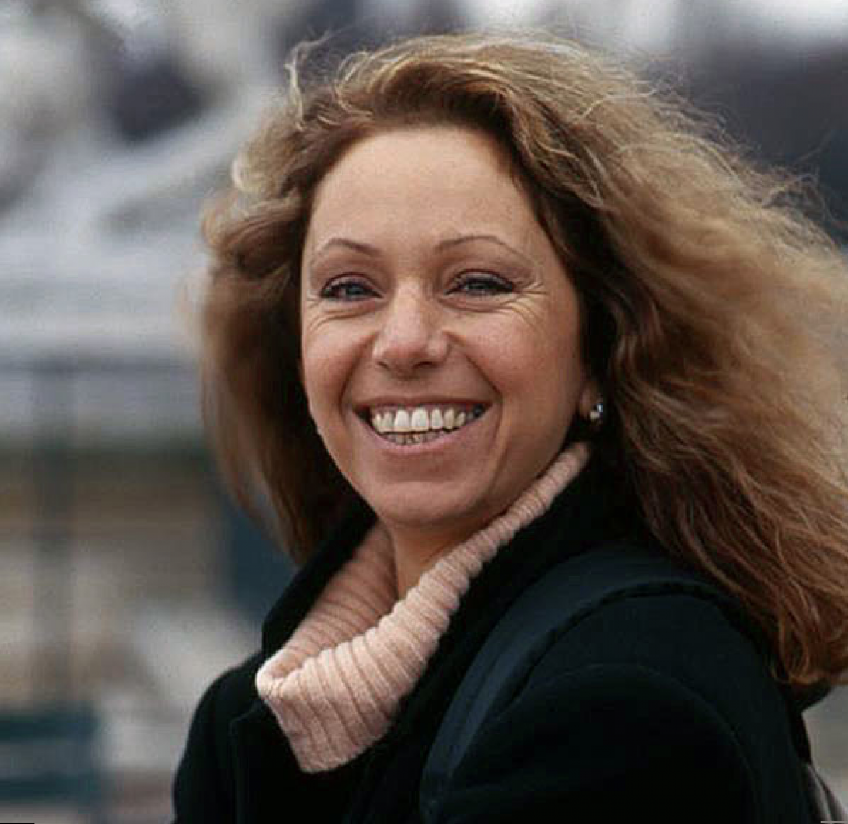 Ζωή Ρηγοπούλου: «Επειδή οι γονείς μου ήταν διάσημοι αντιμετώπισα πολλά προβλήματα»