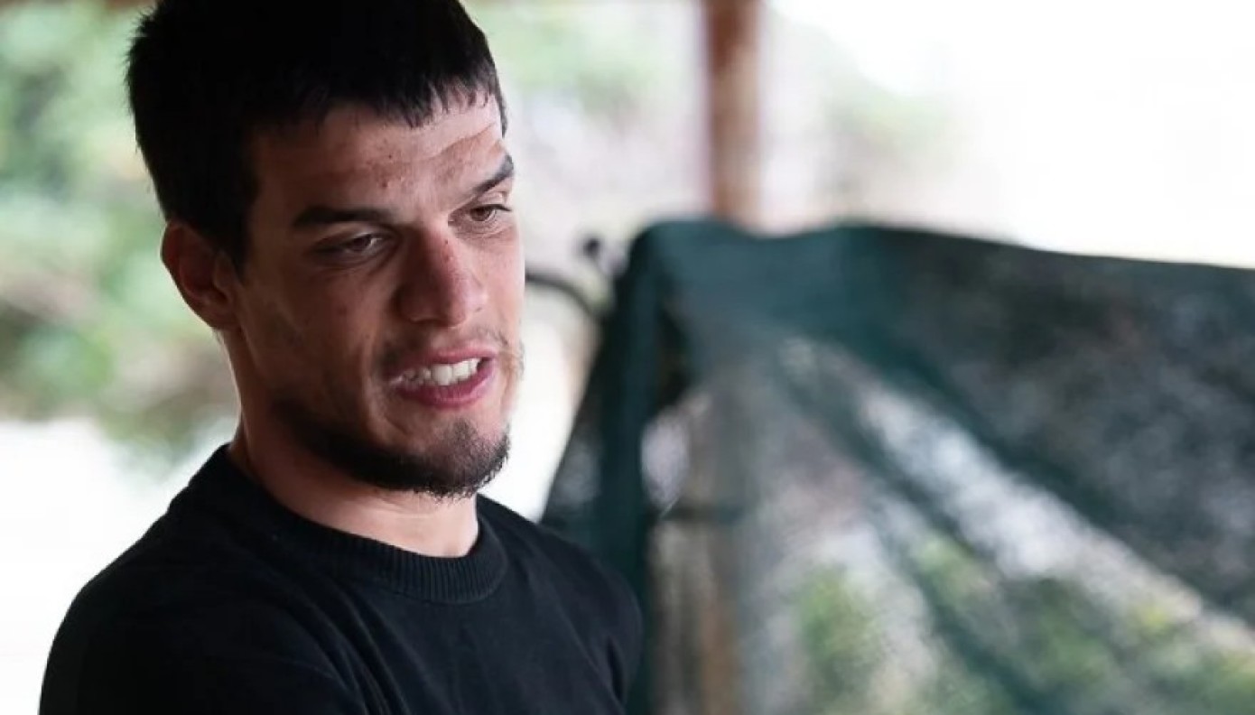 Λευτέρης Κοκογιαννάκης - Κομάντα και Δράκοι: «Οι Δράκοι με «βασανίζουν» στη σειρά για να κάνουν τη δουλειά τους»