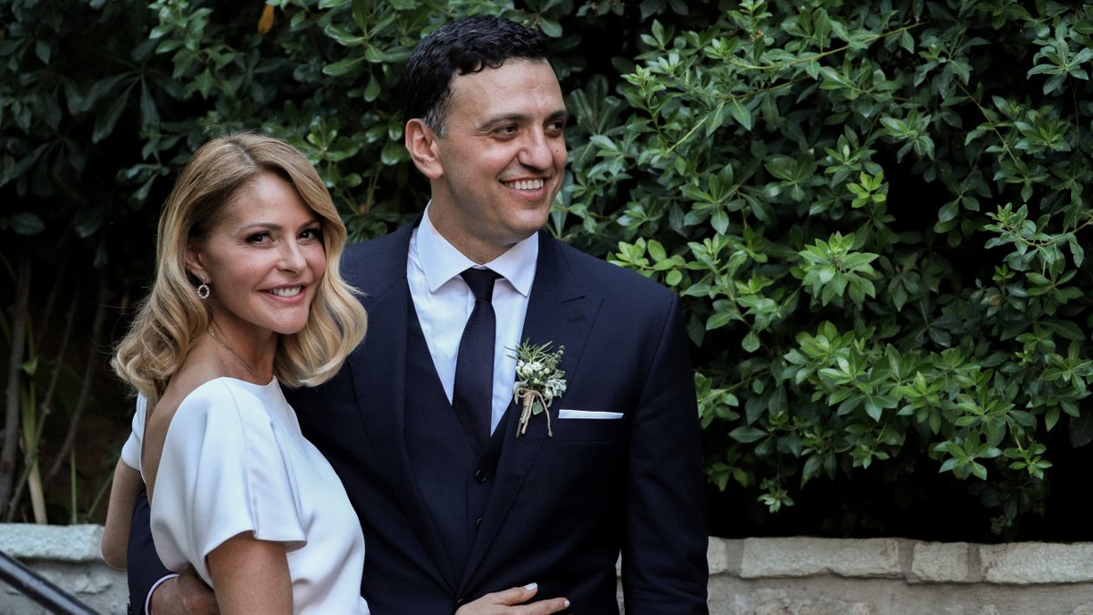 Τζένη Μπαλατσινού – Βασίλης Κικίλιας: Η καρμική γνωριμία, ο χωρισμός, η ξαφνική πρόταση γάμου και το παιδί