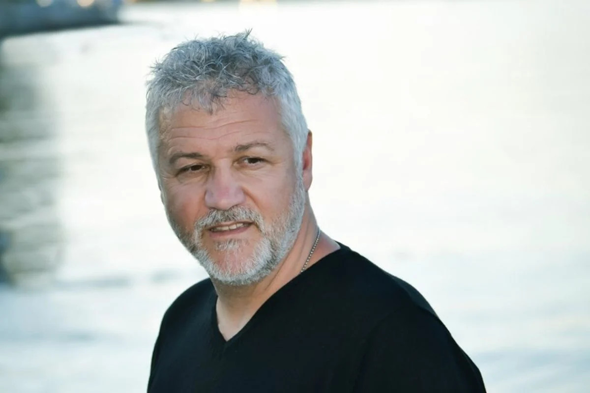 Σπύρος Πετρουλάκης: ο συγγραφέας του Σασμού δίνει λεπτομέρειες για όσα θα ακολουθήσουν στη σειρά