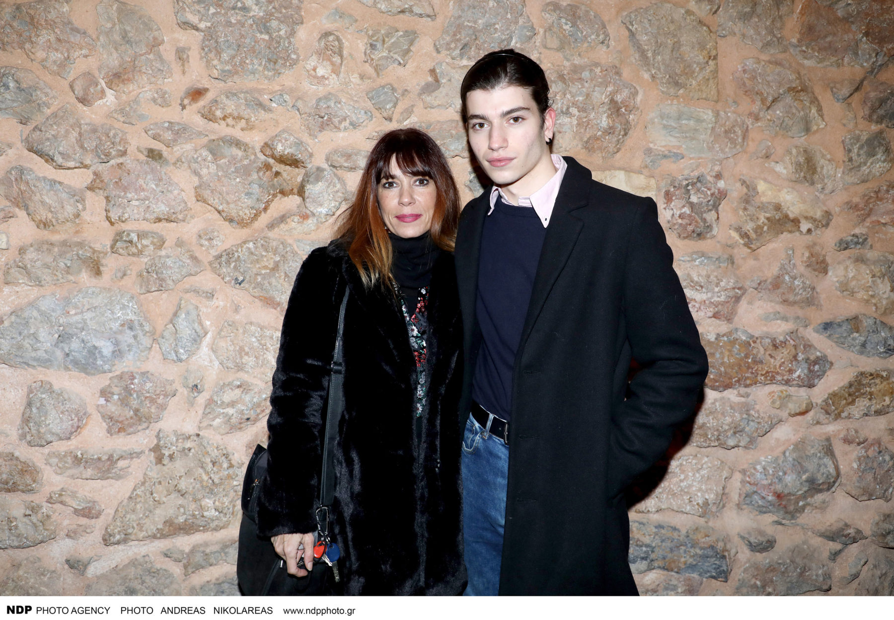 Mυρτώ Αλικάκη: Σπάνια δημόσια εμφάνιση με τον γιο της, Δημήτρη Λαγούτη