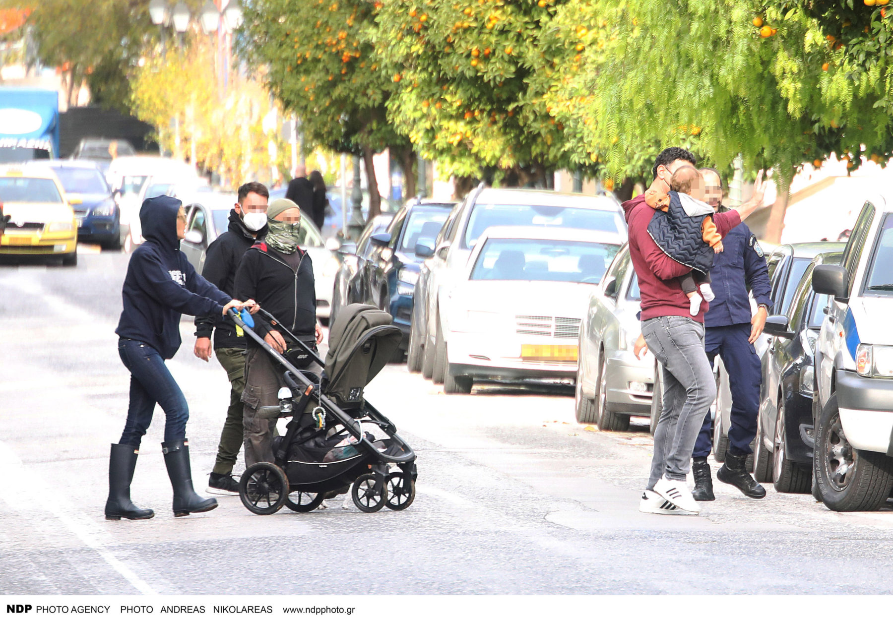 Τζένη Μπαλατσινού - Βασίλης Κικίλιας: Χαλαρές οικογενειάκες στιγμές με τον Παναγιώτη - Αντώνιο (φωτογραφίες)