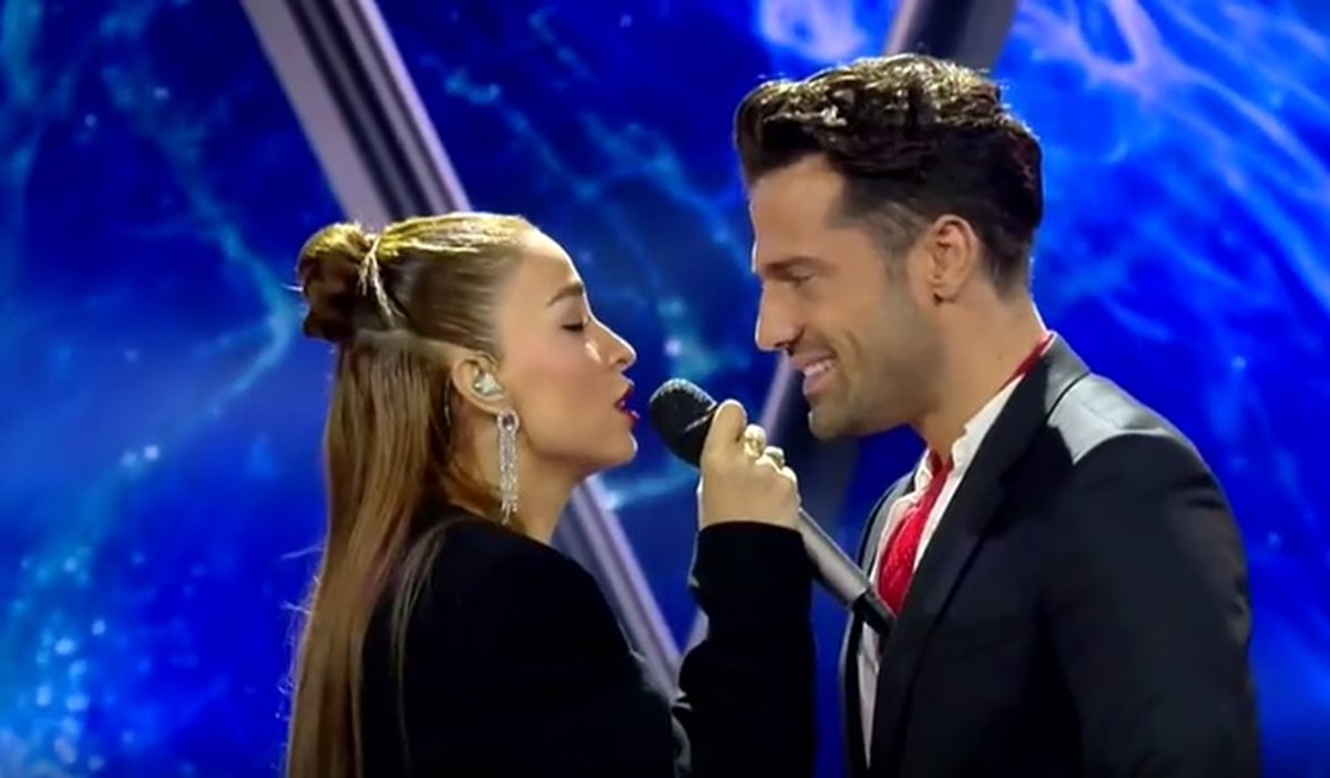 The Voice: ο Κωνσταντίνος Αργυρός κι η Ελένη Φουρέιρα έβαλαν φωτιά στη σκηνή του show
