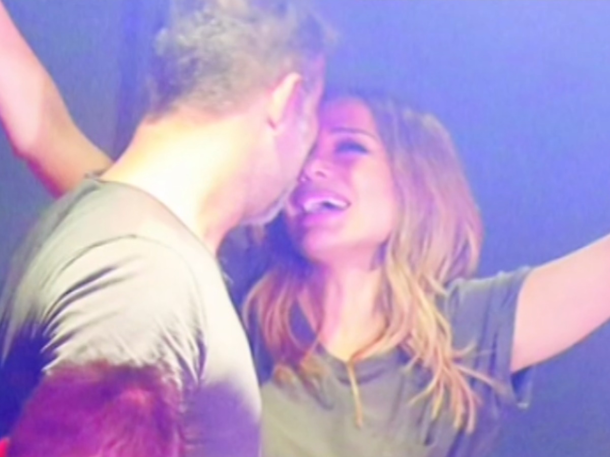 Δέσποινα Βανδή – Βασίλης Μπισμπίκης: Τρυφερά τετ α τετ σε βραδινή τους έξοδο