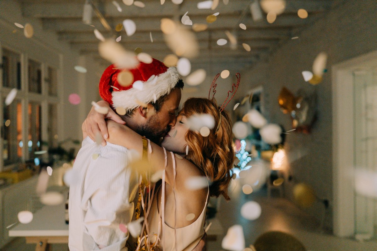 Τα Χριστούγεννα των ζωδίων: ποιοι θα κάνουν Καλές Γιορτές