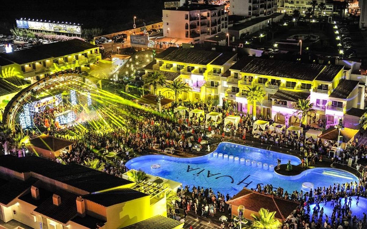 Ξέσπασμα οργής από τους καλλιτέχνες για τα νέα μέτρα στη νυχτερινή διασκέδαση