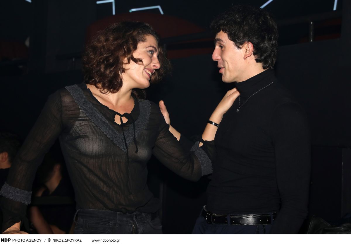 Δημήτρης Καπουράνης: ο γόης από τα Καλύτερά μας χρόνια είναι ερωτευμένος και το δείχνει (φωτογραφίες)