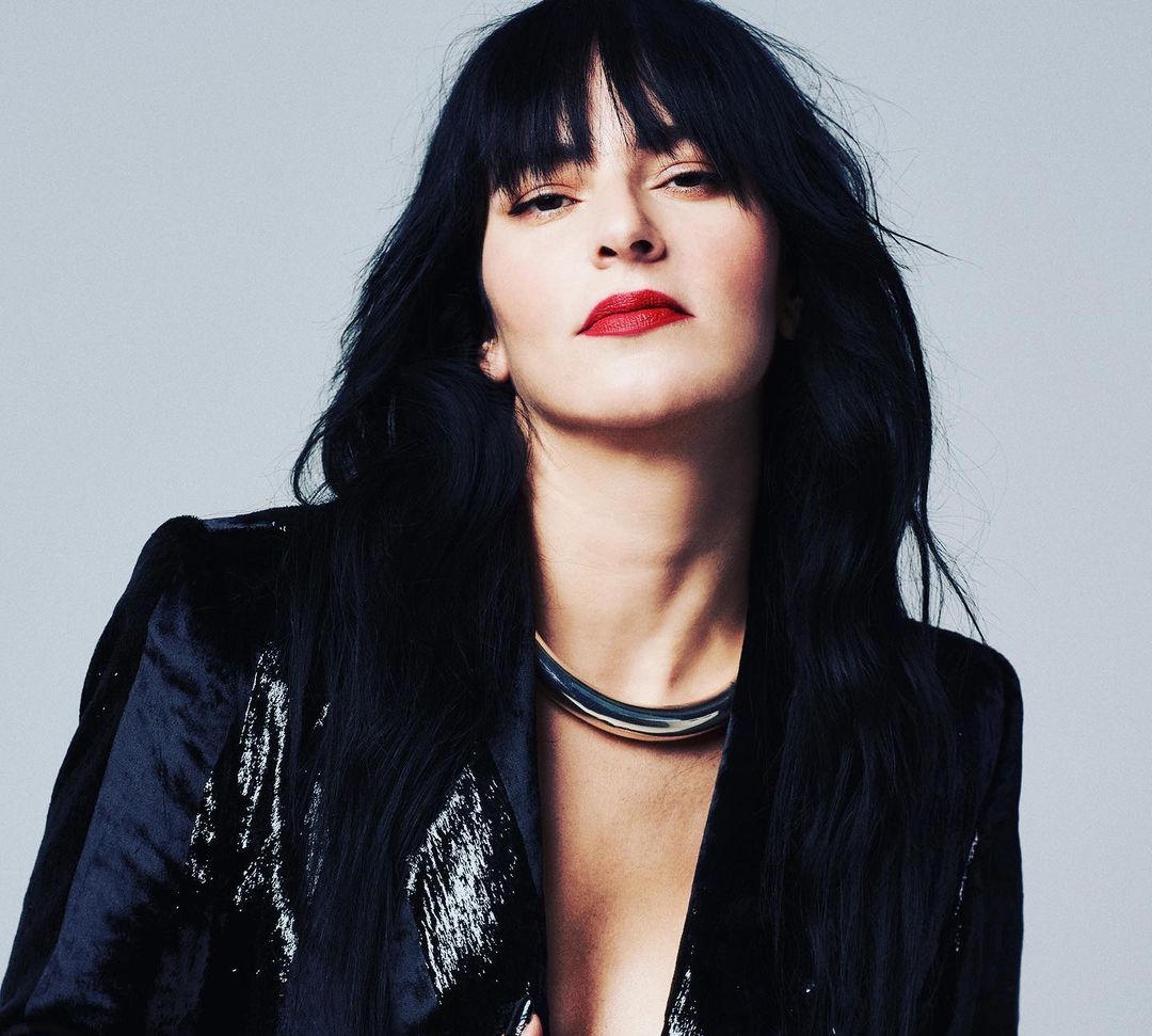 Ζενεβιέβ Μαζαρί: Οι αδημοσίευτες φωτογραφίες από τον γάμο της - Δείτε την ντυμένη νύφη