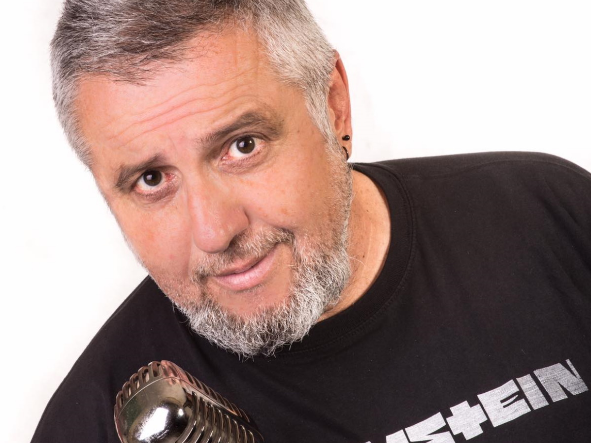 Στάθης Παναγιωτόπουλος: Kυκλοφορούσε με μπλουζάκι του διαβόητου παιδεραστή κανίβαλου, Albert Fish (φωτογραφία)