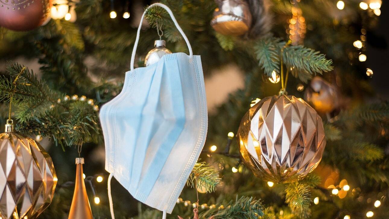 Πρωτοχρονιά με μέτρα στη σκιά της Omicron: Τι θα ισχύει για τα PCR και τα rapid test