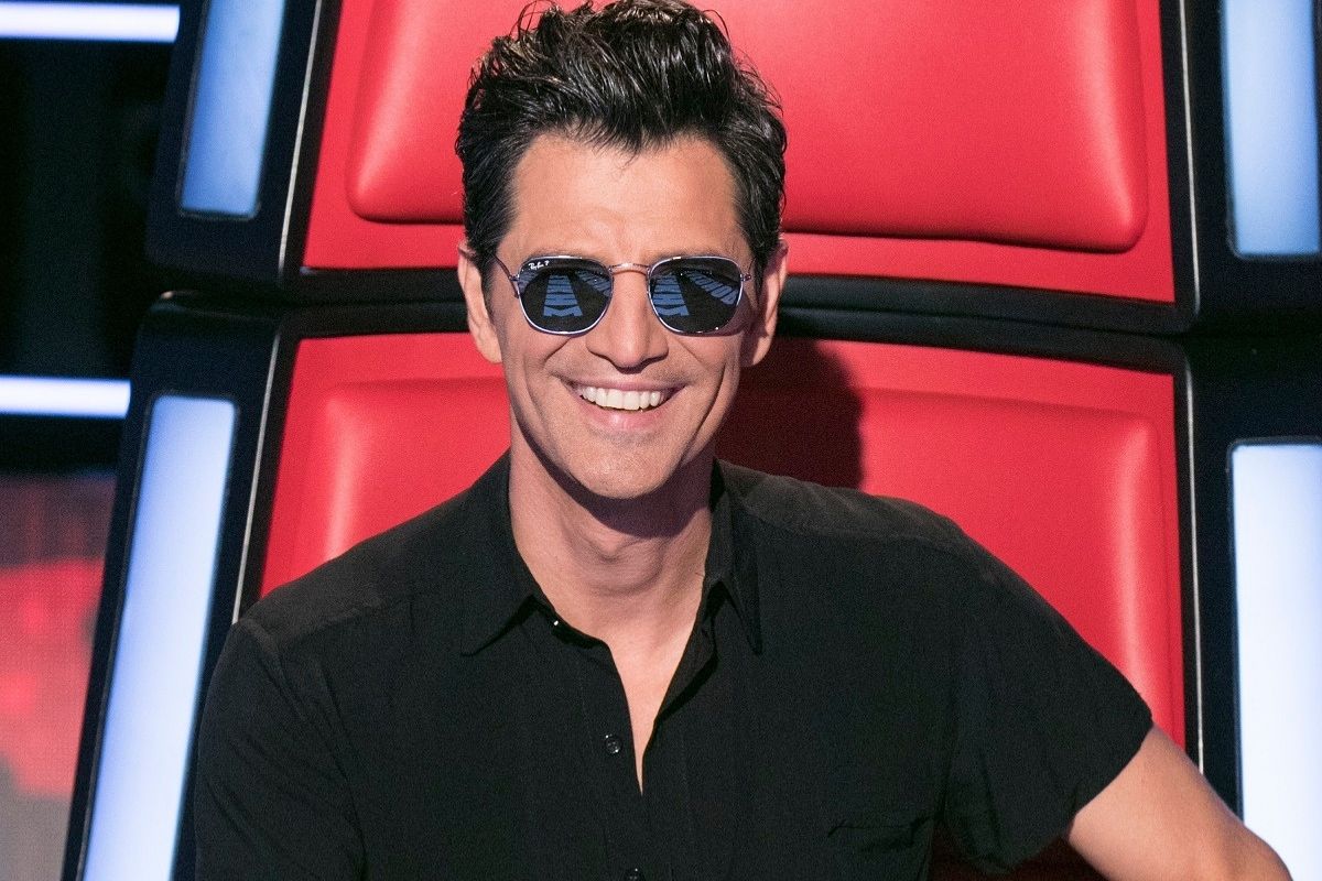 Σάκης Ρουβάς: Θύελλα αντιδράσεων για τη συναυλία 17 λεπτών του Δήμου Αθηναίων που θα κοστίσει πάνω από 200.000 ευρώ!