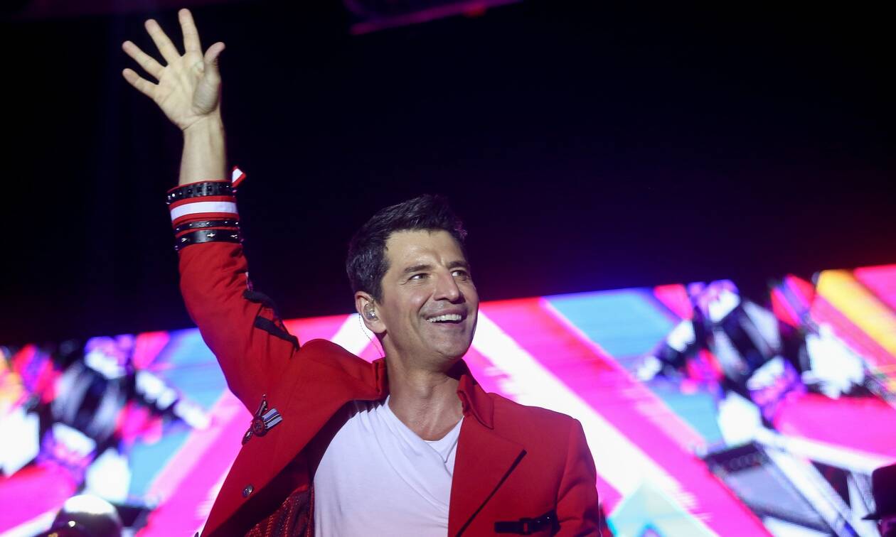 Σάκης Ρουβάς: Συνεχίζονται κανονικότατα οι προετοιμασίες για την πρωτοχρονιάτικη συναυλία αξίας 215.000 ευρώ (φωτογραφίες)