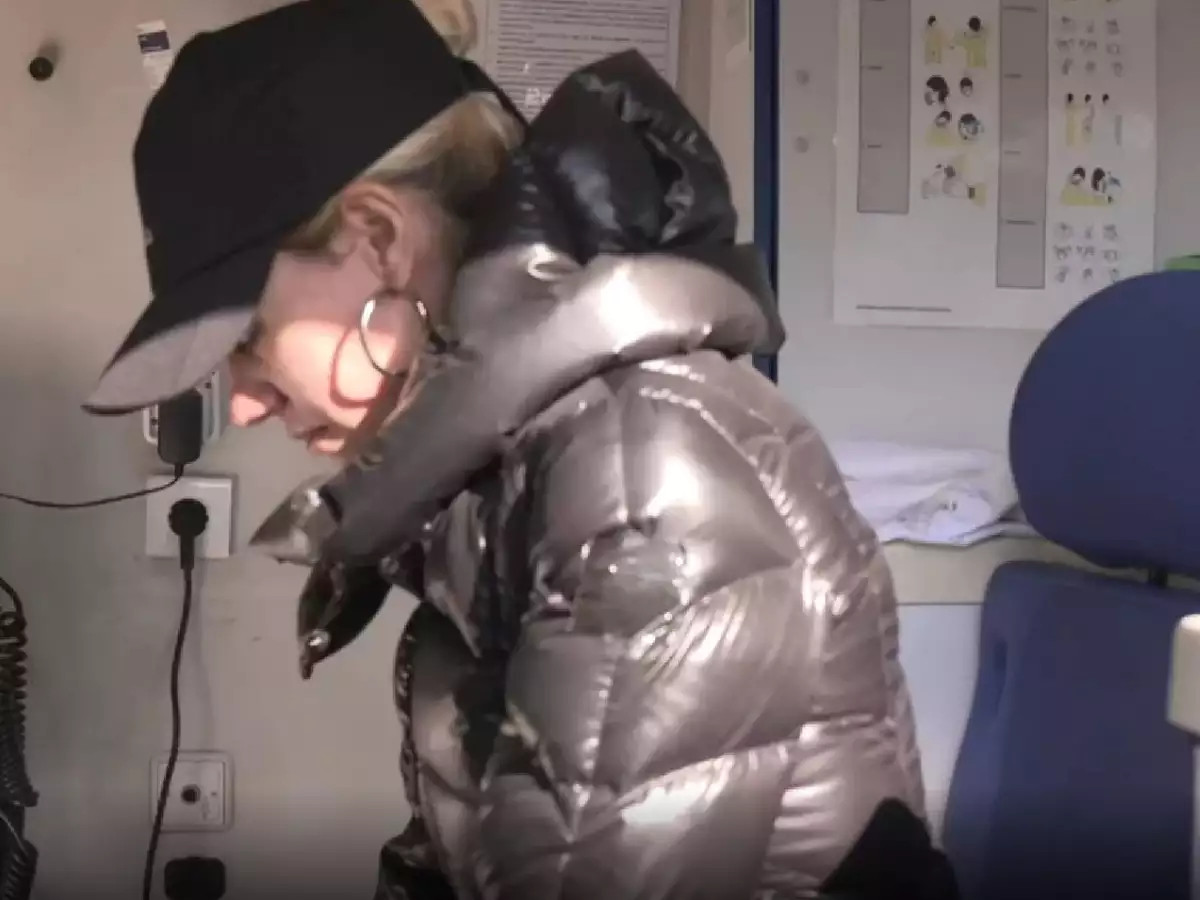 Η Φάρμα - Σάσα Μπάστα: αποχώρησε με ασθενοφόρο για το νοσοκομείο