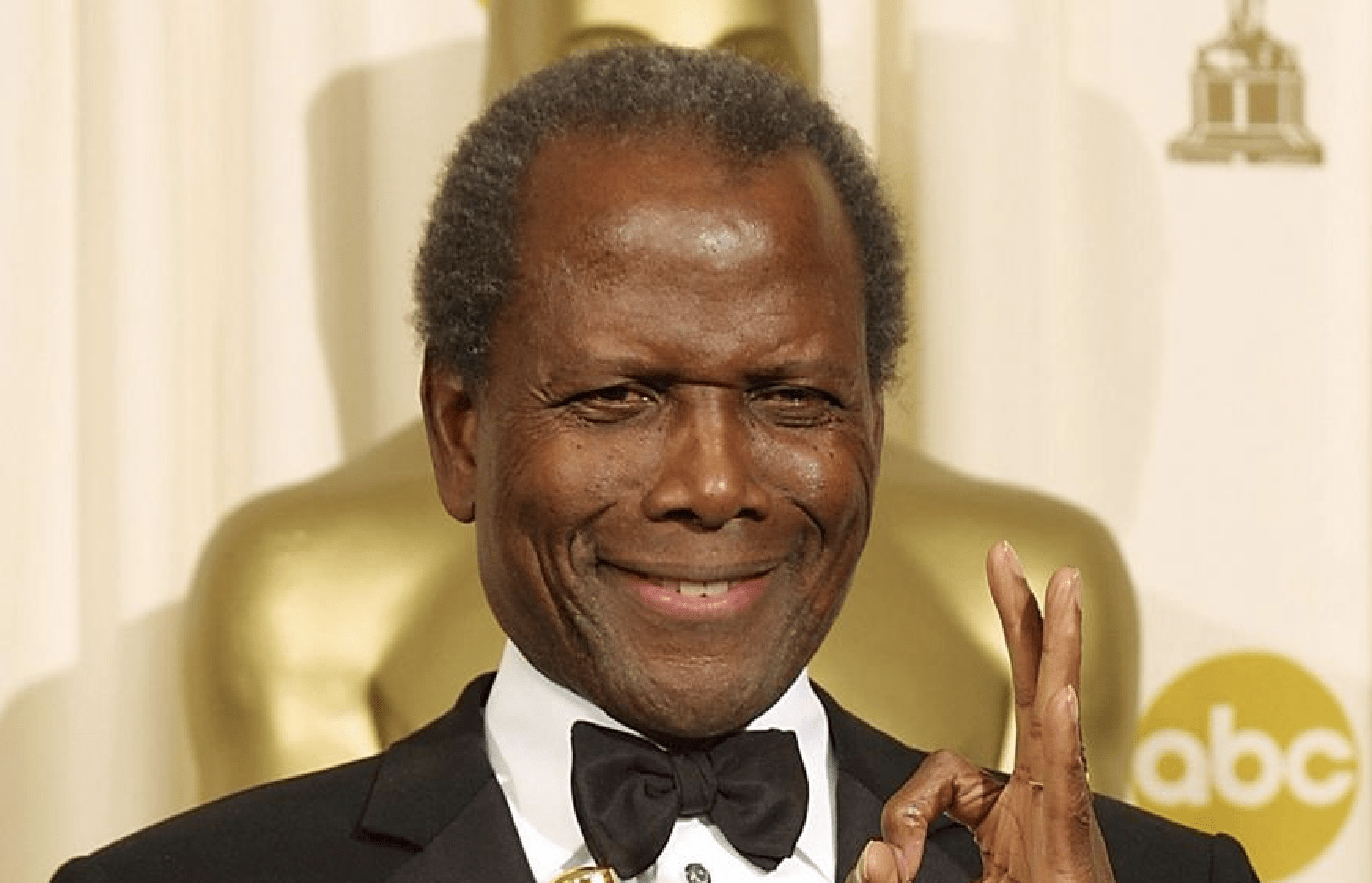 Πέθανε ο Σίντνεϊ Πουατιέ