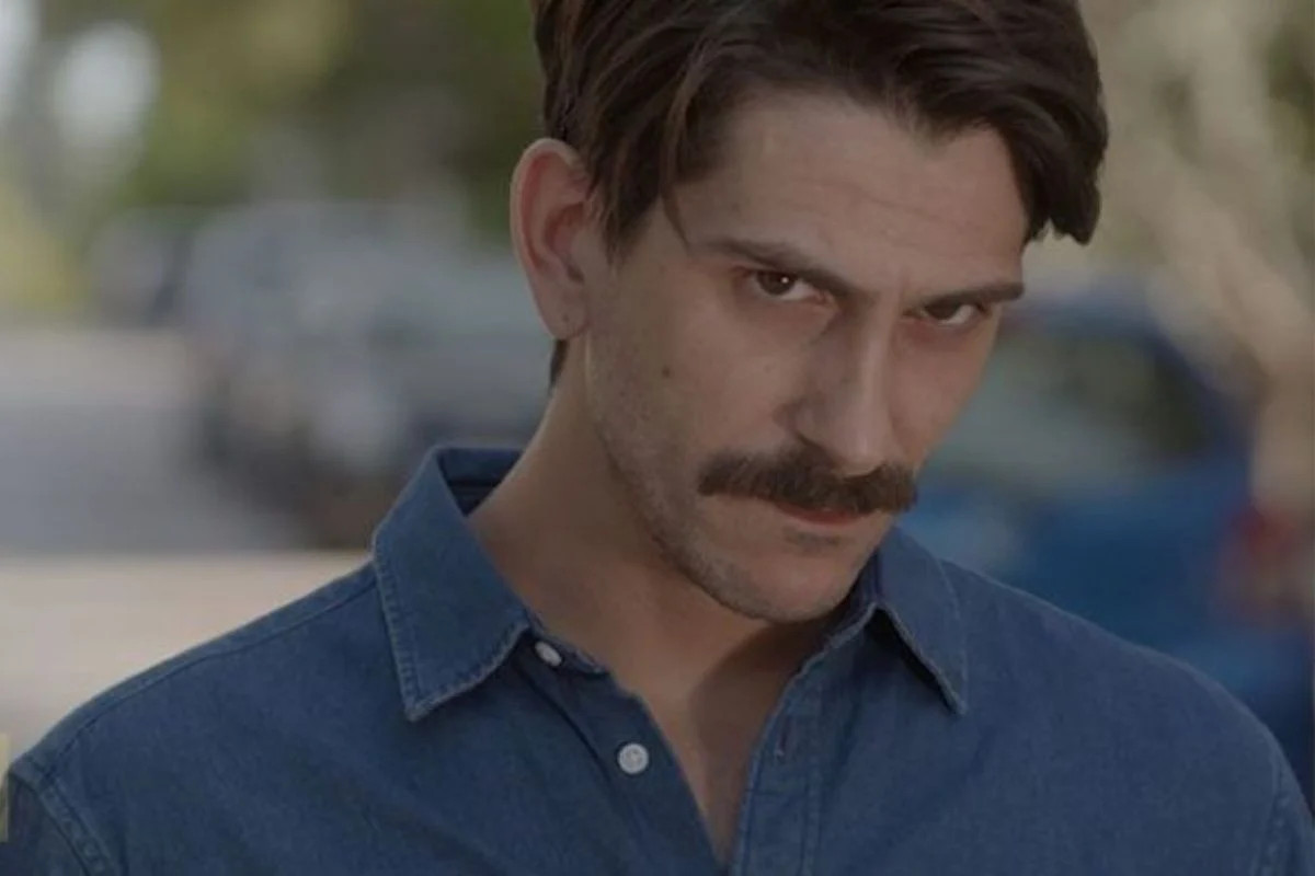 Ήλιος: ο Χρήστος ενημερώνει τον Δημήτρη πως η θάλασσα ξέβρασε το πτώμα ενός άντρα…