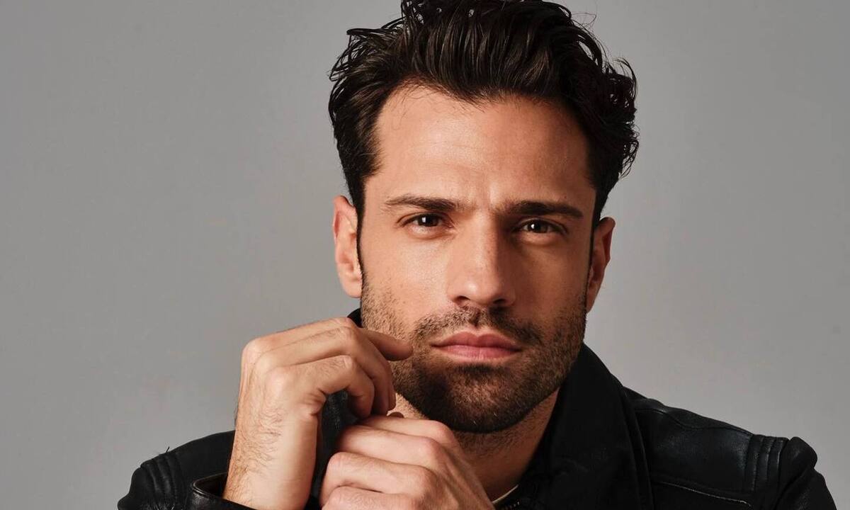 Ο Κωνσταντίνος Αργυρός το τερμάτισε! Έκανε snowboard στο κέντρο της Αθήνας!