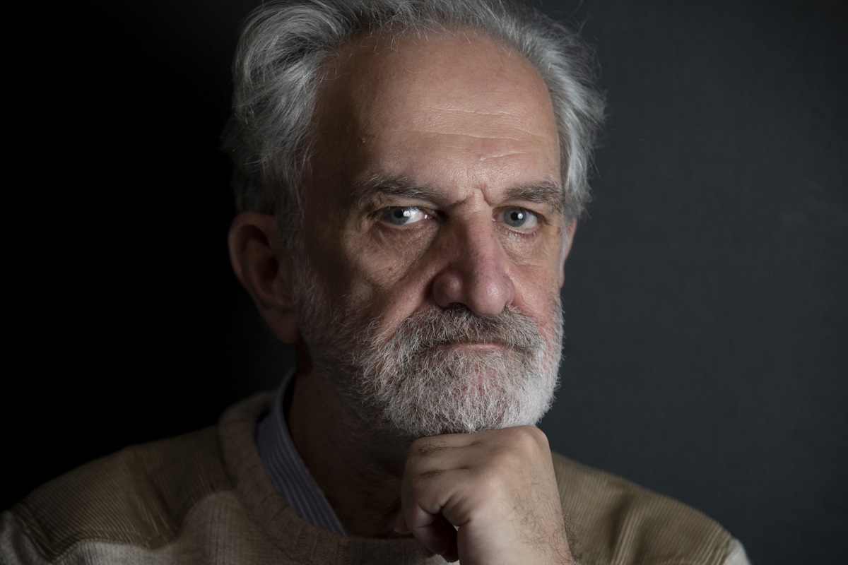 Δημήτρης Καταλειφός: «Σημασία έχει πλέον να γίνει κανείς διάσημος και να βγάλει λεφτά»