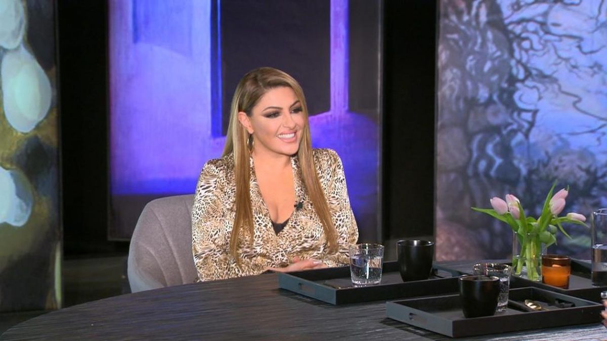 Έλενα Παπαρίζου: «Και έπεσα εφτά φορές; Οχτώ φορές θα σηκωθώ»