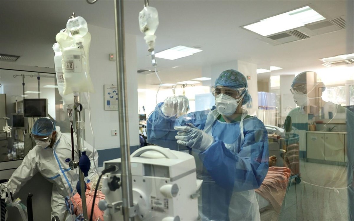 Κορονοϊός: βρισκόμαστε στην τέταρτη εβδομάδα αποκλιμάκωσης της πανδημίας