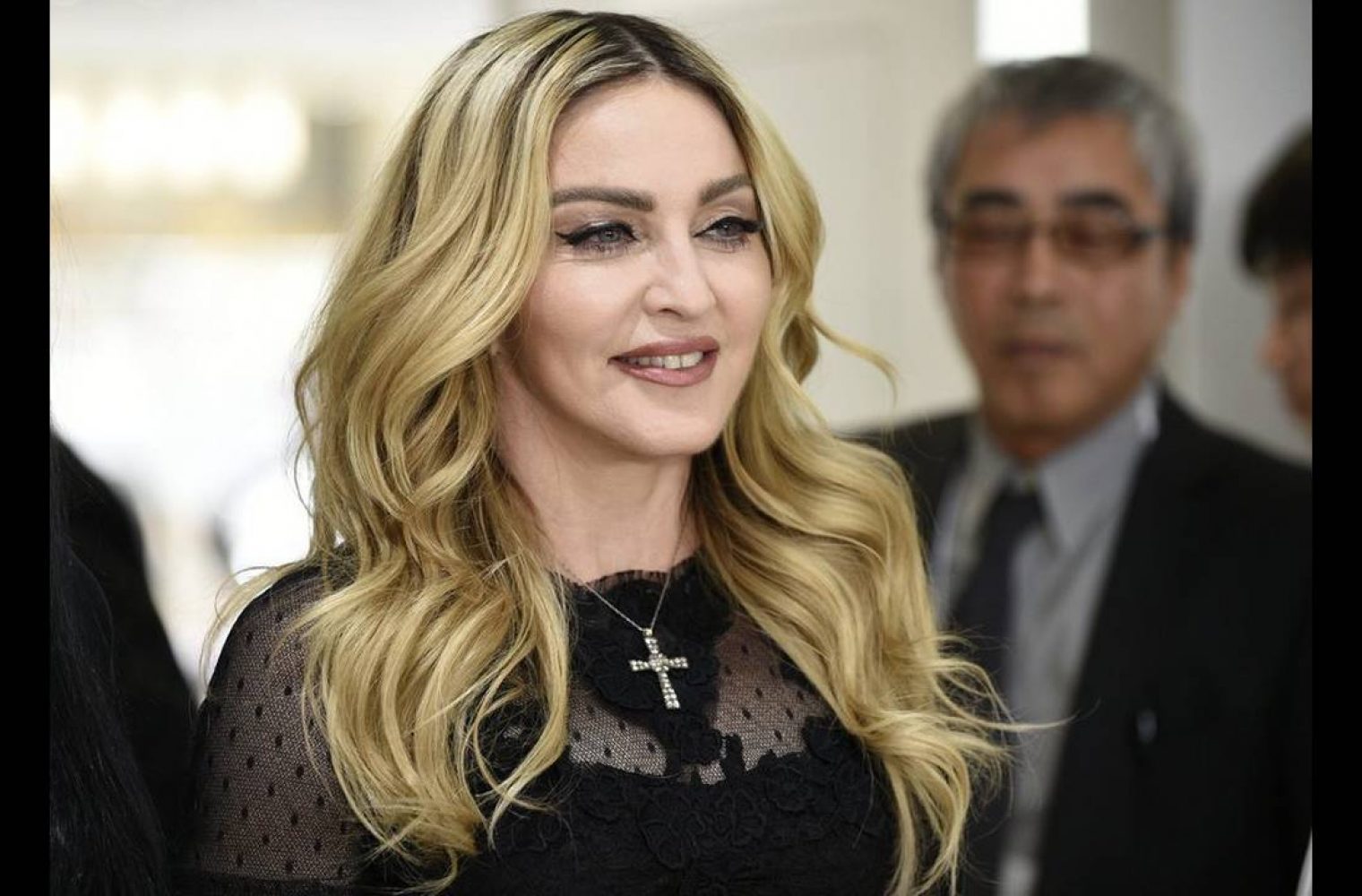 Μαντόνα: Ποζάρει με τα έξι παιδιά της στις Ελβετικές Άλπεις