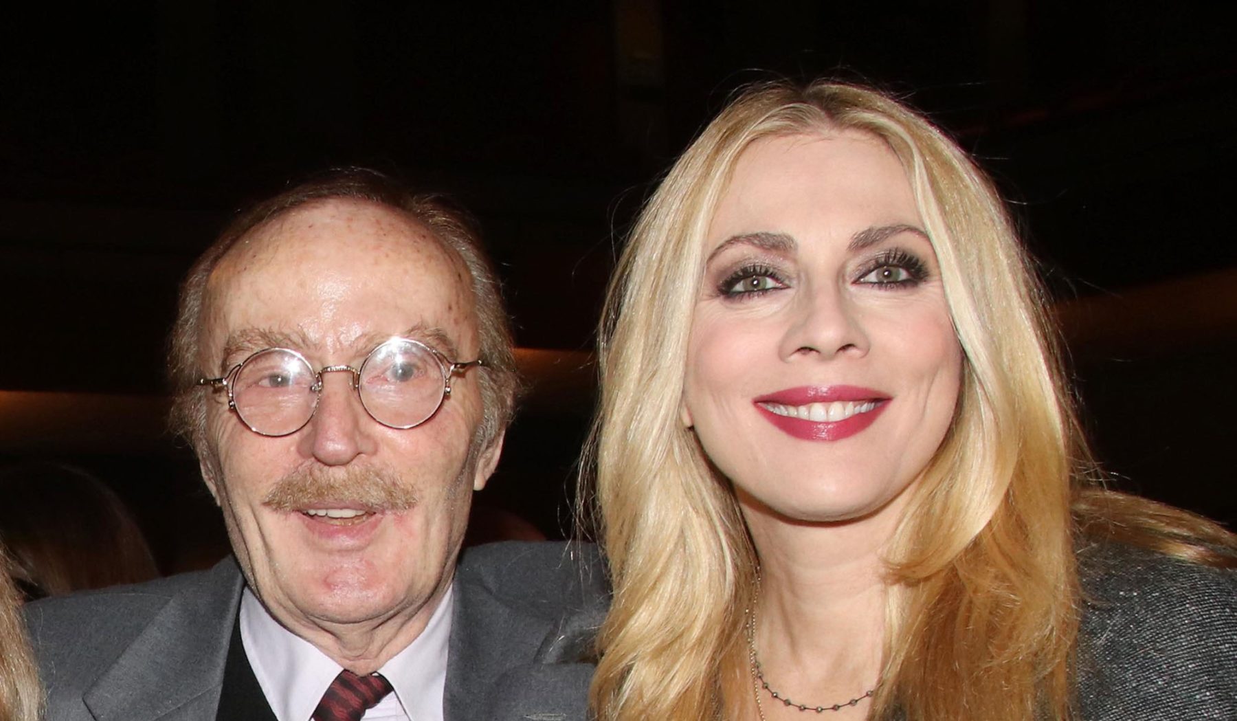 Ο Ντίνος Καρύδης απαντά στα δημοσιεύματα που τον ήθελαν πεθαμένο