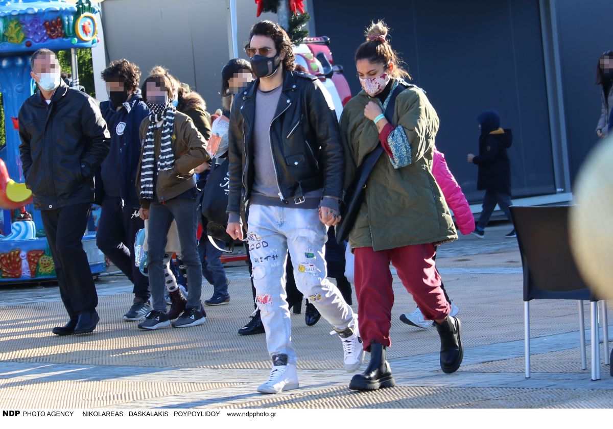 Μαίρη Συνατσάκη - Ίαν Στρατής: πρωινή βόλτα στο Γκάζι