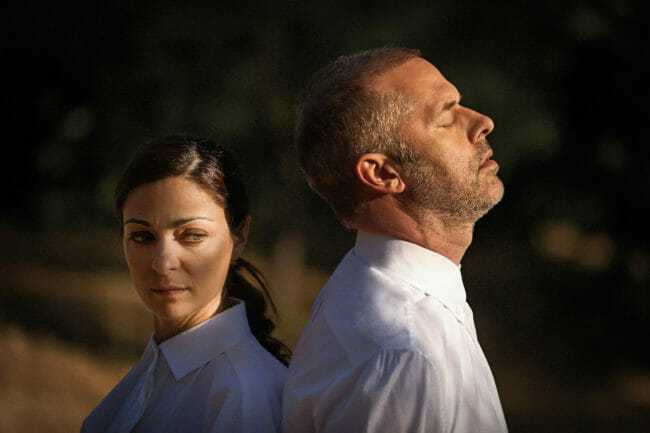 Έμιλυ Κολιανδρή: «Δεν θα μπορούσα να φανταστώ να μην είμαι με τον Χρήστο, το θέατρο τροφοδοτεί τη σχέση μας»