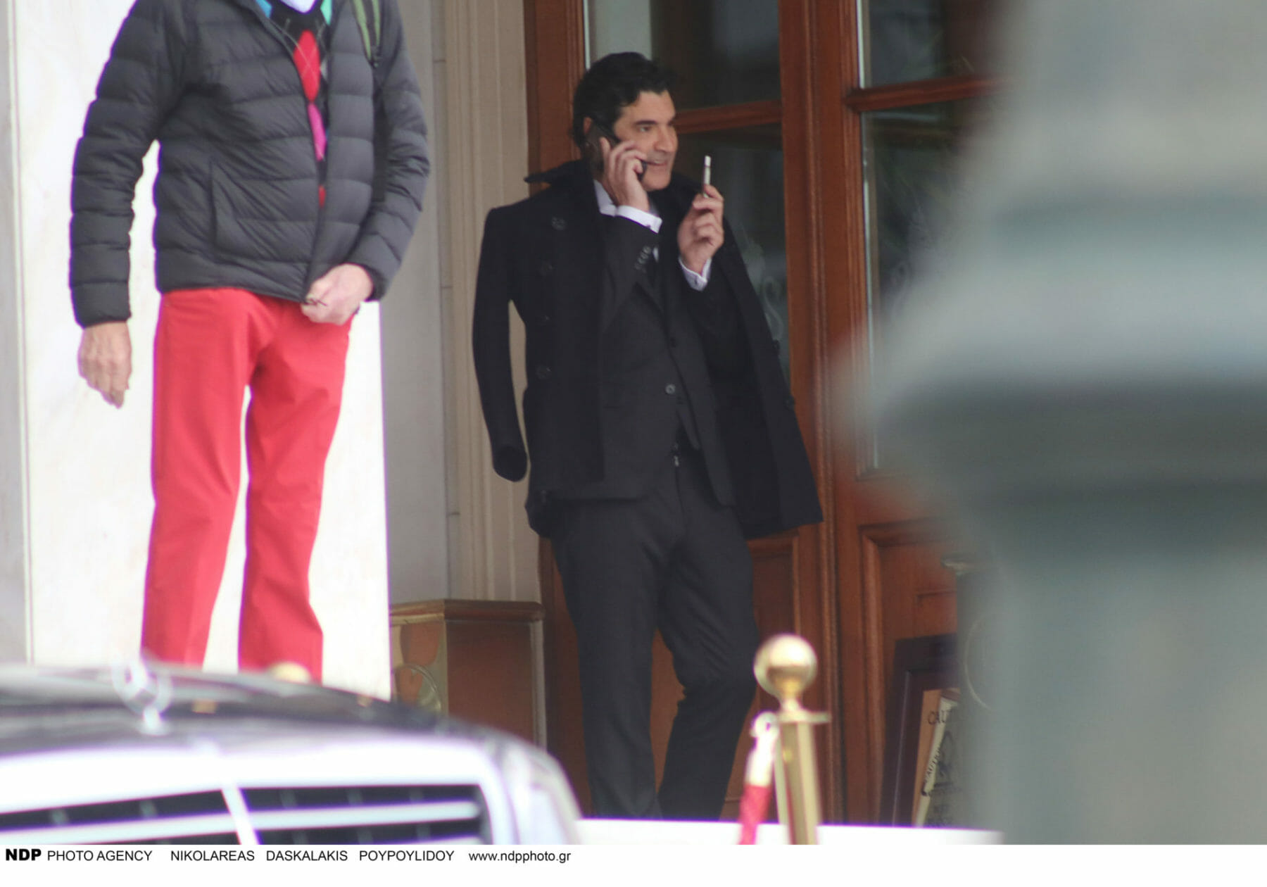 Χριστόφορος Παπακαλιάτης: Στο κέντρο της Αθήνας για τα γυρίσματα της σειράς «Ο δάσκαλος» (φωτογραφίες)