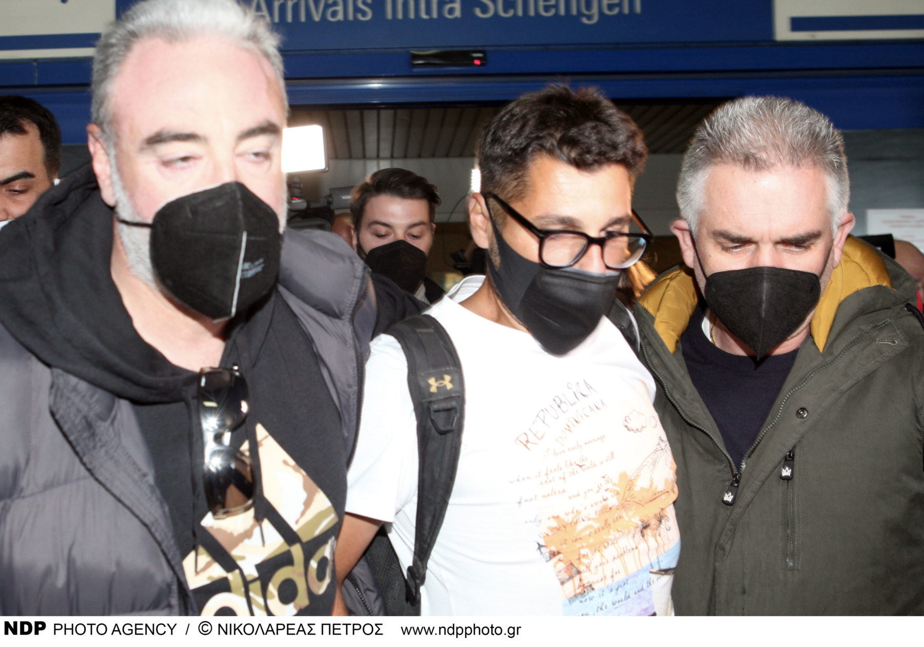 Survivor 5: Έφτασαν στην Ελλάδα ο Λάμπρος Κωνσταντάρας και η Αθηνά Ευμορφιάδη