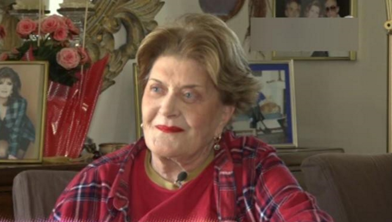 Η Βάσια Τριφύλλη είναι ξεκάθαρη: «Θα τον έσπαγα στο ξύλο όποιος κι αν ήταν»