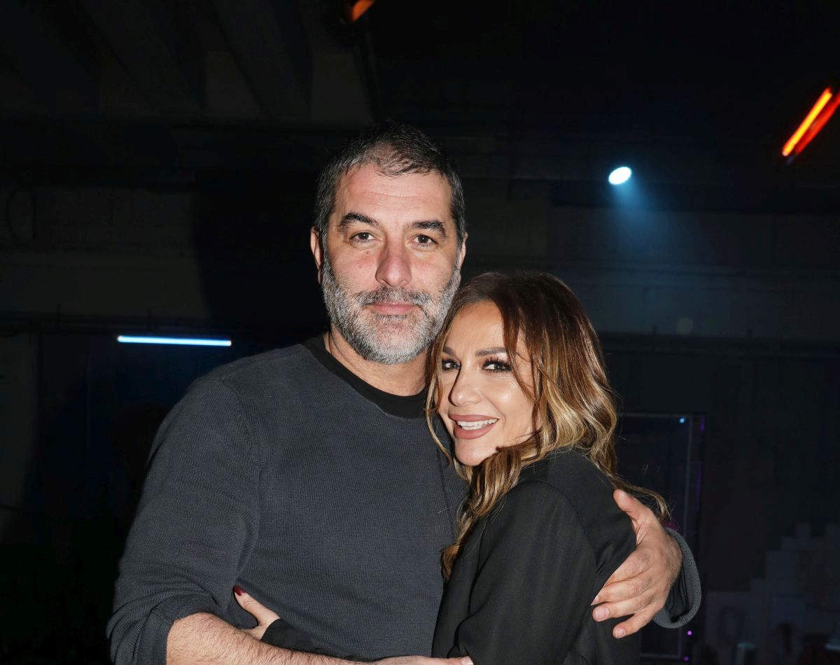 Ο Βασίλης Μπισμπίκης στην Κύπρο για χάρη της Δέσποινας Βανδή