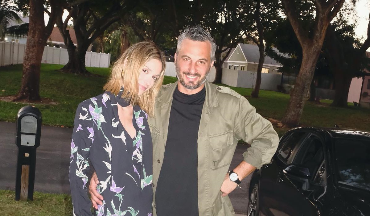 «Η Σοφία Καρβέλα και ο Θανάσης Πανουργιάς είναι ξανά μαζί μετά το διαζύγιο»
