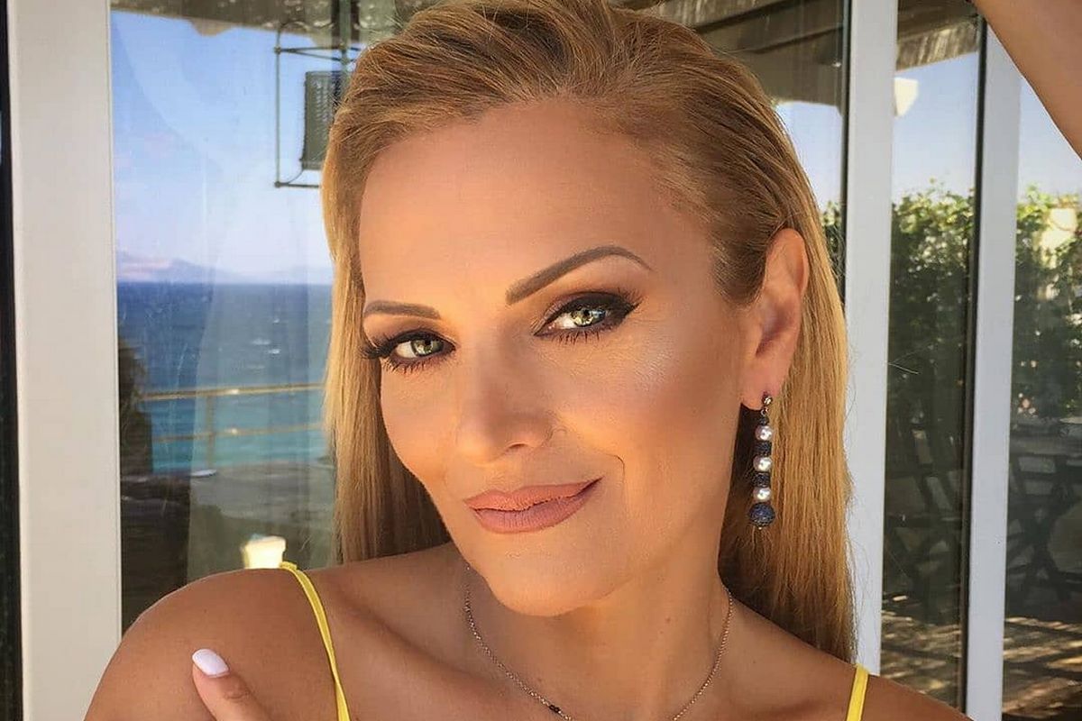 Χριστίνα Λαμπίρη: «Η τηλεόραση δεν μπορεί να είναι γεμάτη “δεινόσαυρους”!»