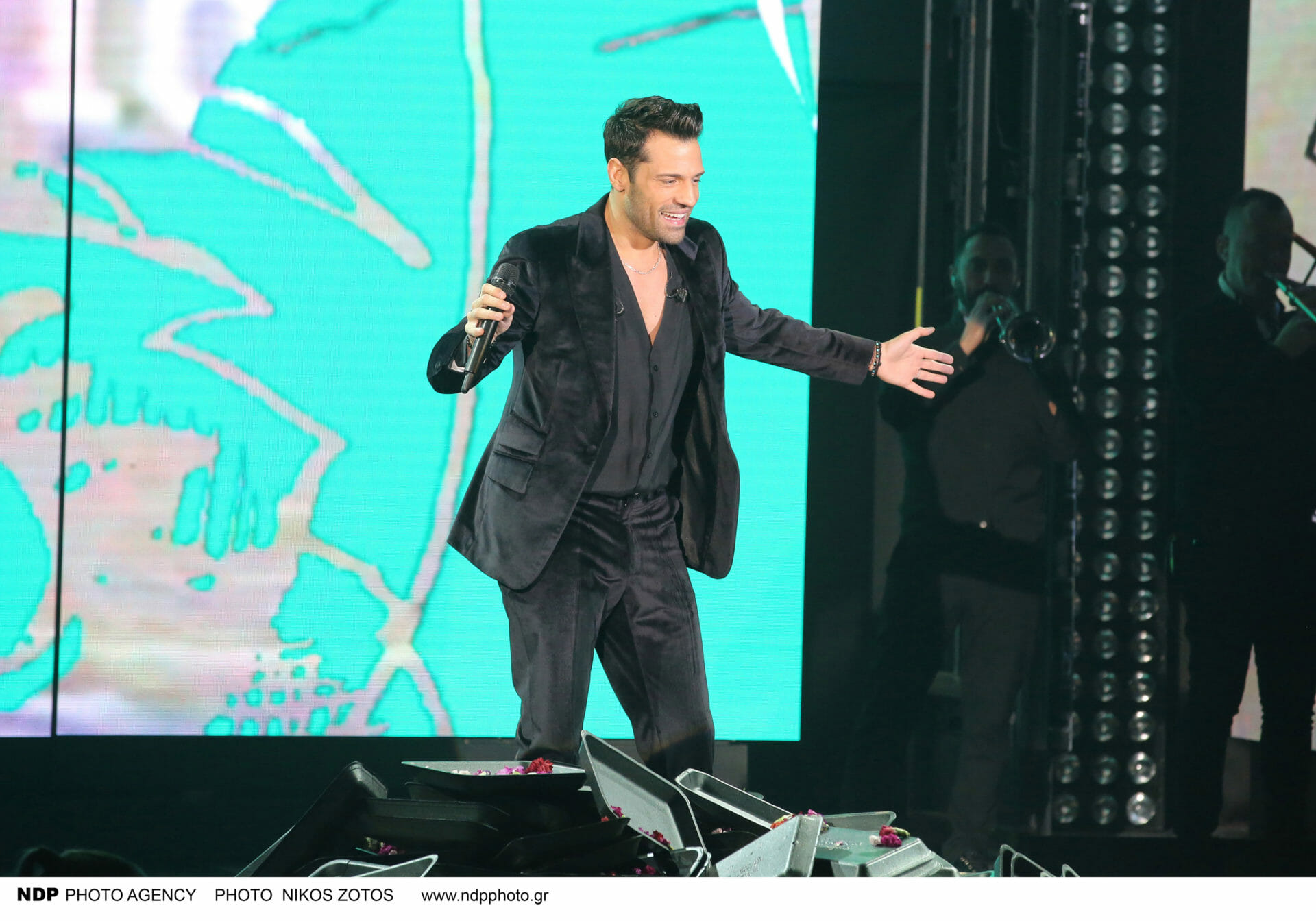 Κωνσταντίνος Αργυρός: Διαβάστε πόσα χρήματα «βγάζει» ο τραγουδιστής το μήνα και θα ζαλιστείτε