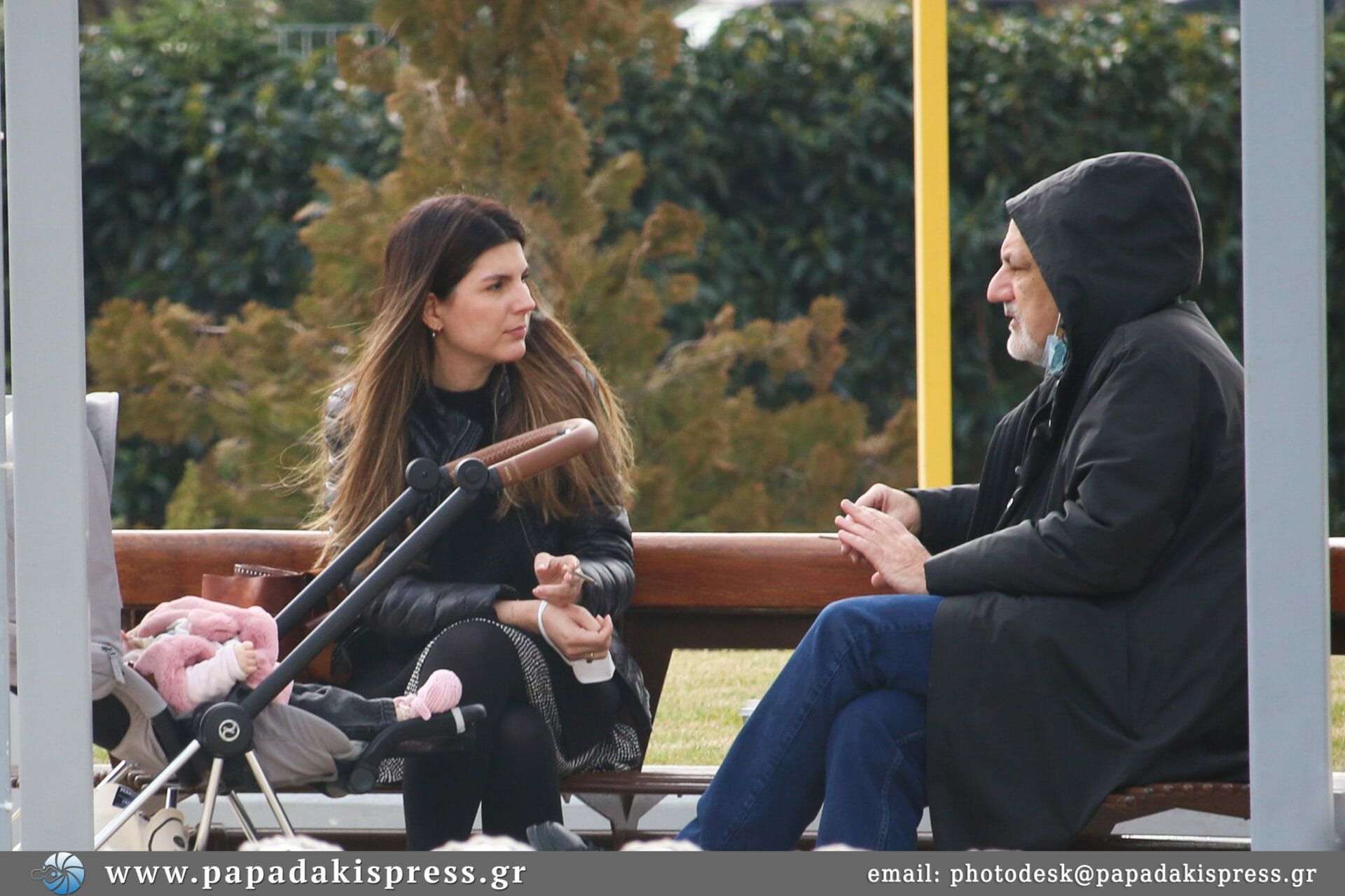 Νίκος Πορτοκάλογλου: Βόλτα με τις γυναίκες της ζωής του! (φωτογραφίες)