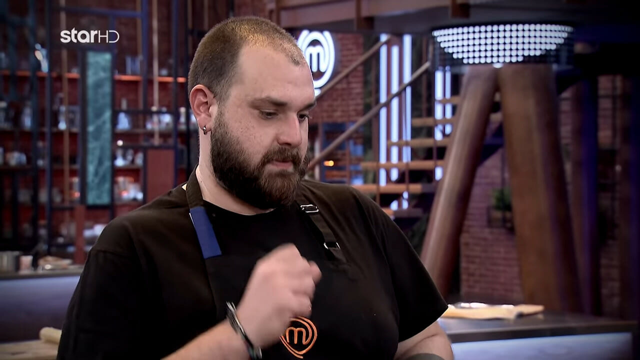 MasterChef 2022: ο Πέτρος αποχώρησε από τον διαγωνισμό χωρίς καν να βαθμολογηθεί από τους κριτές