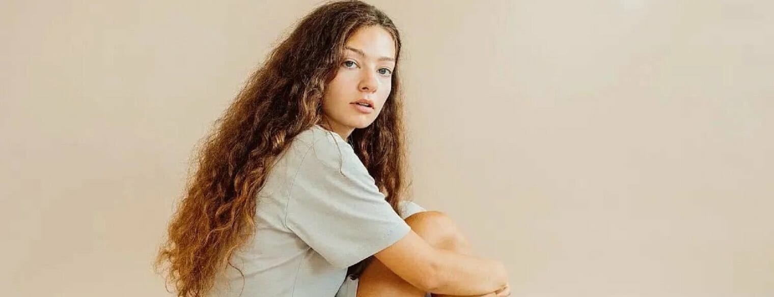 Eurovision 2022: Όσα πρέπει να ξέρεις για την Αμάντα Γεωργιάδη