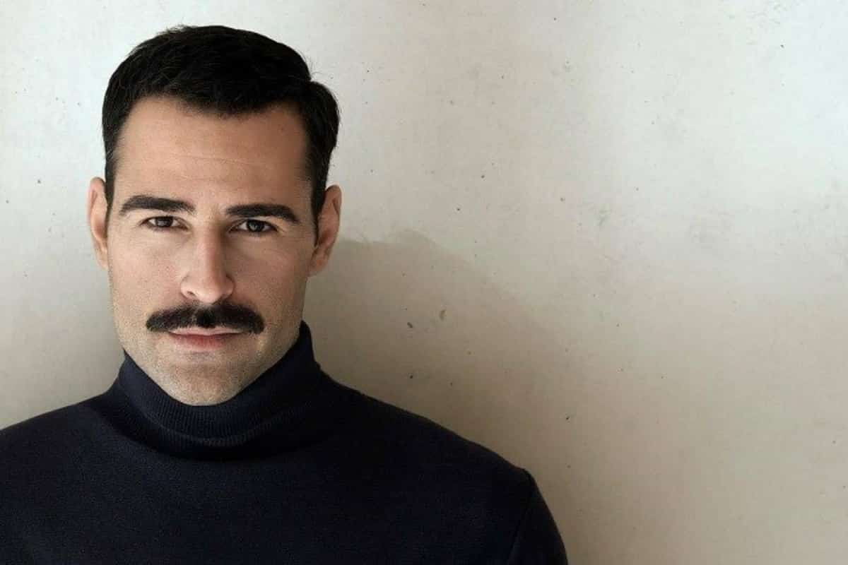 Ο μιντιάκιας: νέα εισβολή στον Σασμό και νέα μεγάλη ανατροπή