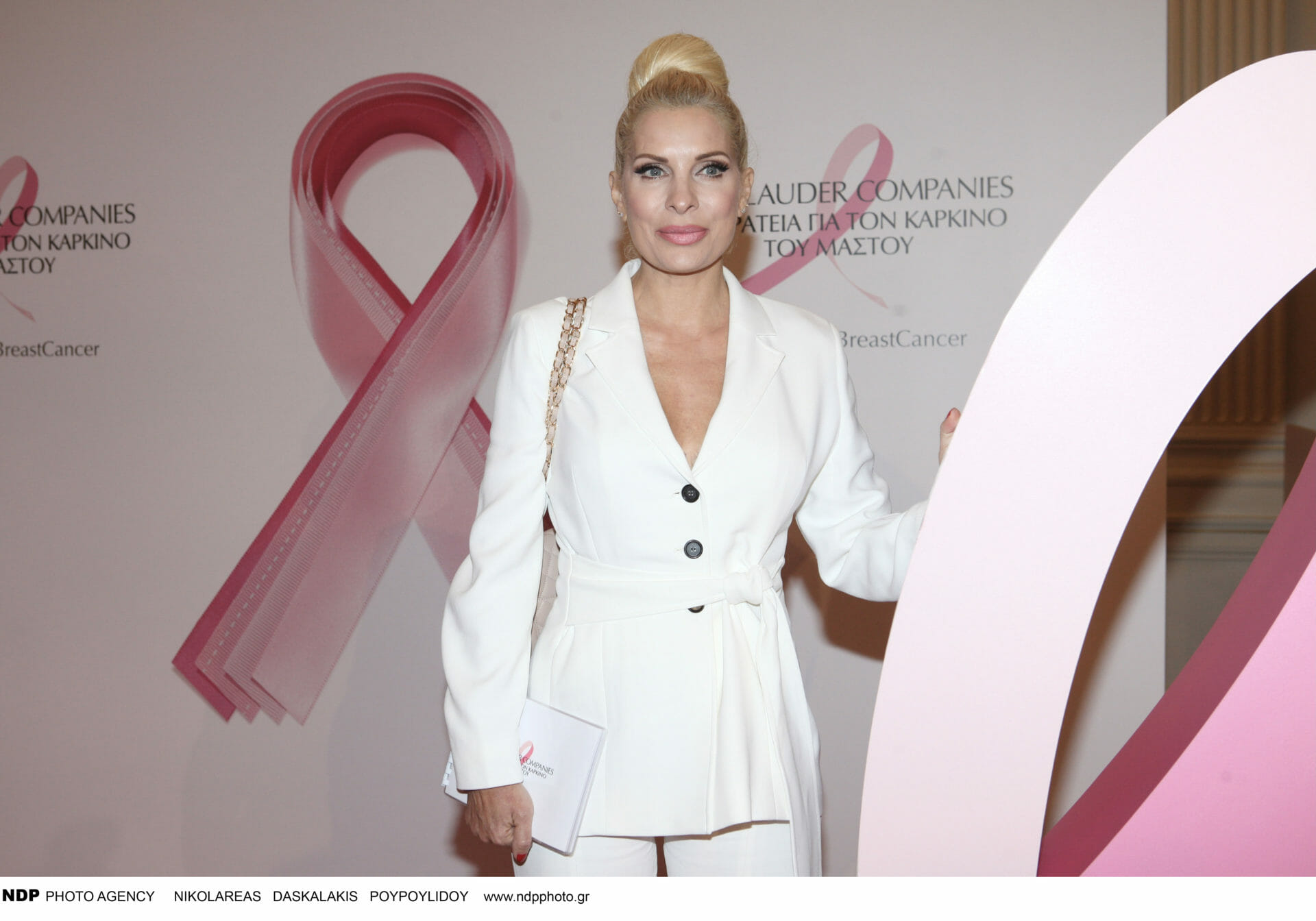 Ελένη Μενεγάκη: Αποκάλυψε άγνωστο περιστατικό για την τρίτη γέννα της