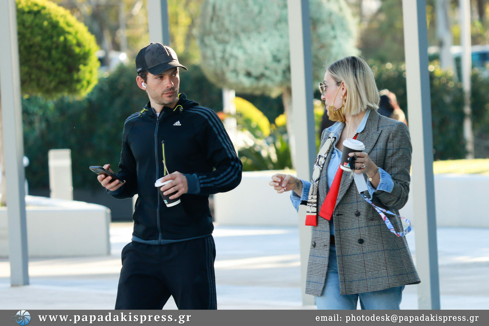 Ελεονώρα Μελέτη: Οικογενειακή βόλτα με τον σύζυγό της και την κόρη τους