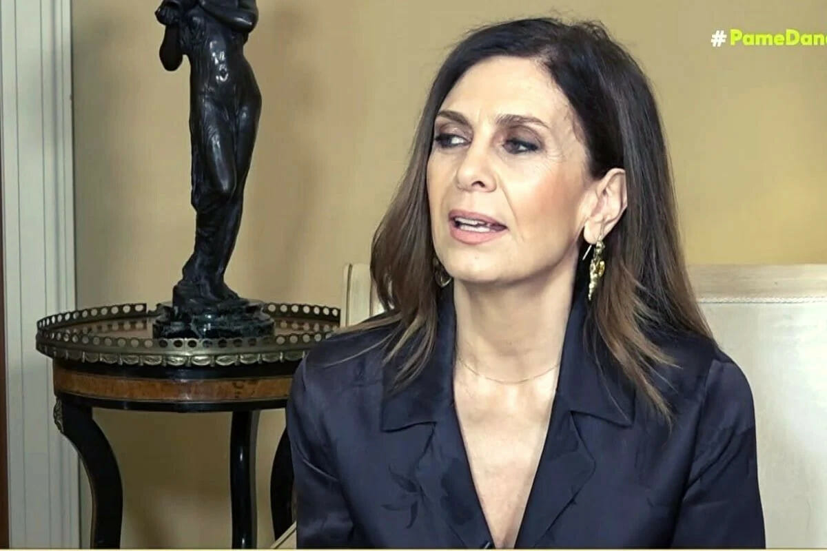 Κατερίνα Διδασκάλου: ο έρωτας έχει χτυπήσει την πόρτα της Μυρσίνης