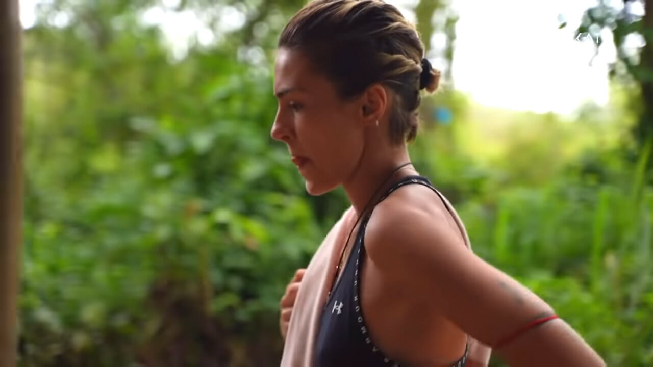 Survivor - Κάτια για Μυριέλλα: «Να σταματήσει να παρακαλάει να παραμείνει στο παιχνίδι, κοπέλα μου κάνε λίγο πίσω...»