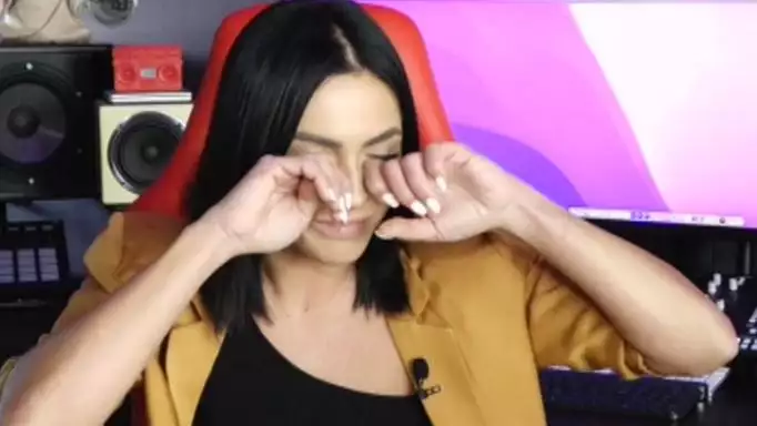 Ξένια των Rec: Κατέρρευσε στον «αέρα» - Το τηλεφώνημα της μητέρα της από την Ουκρανία