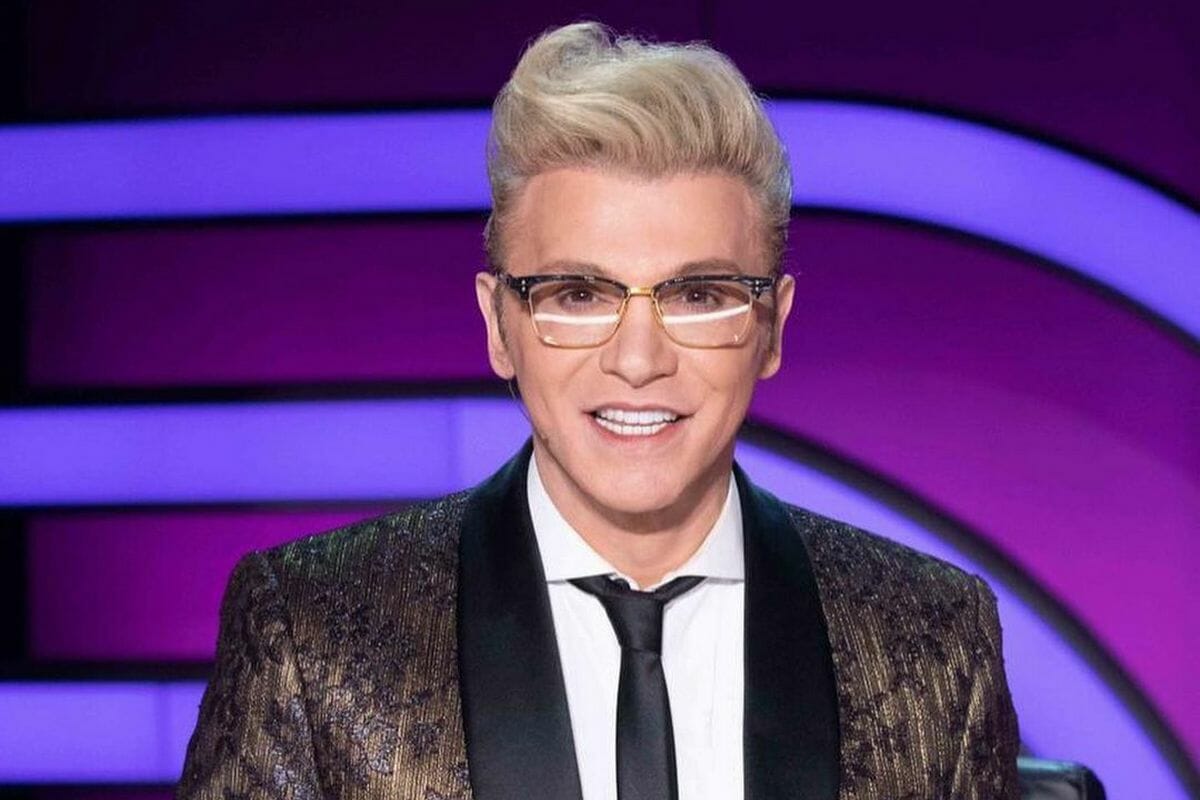 Τάκης Ζαχαράτος: «Έφυγα από την πόλη μου και βρέθηκα ξαφνικά στου λύκου το στόμα...»