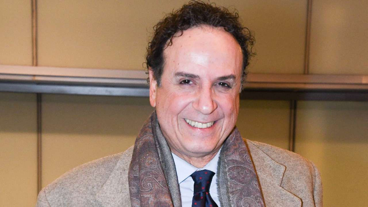 Χάρης Ρώμας: «Mικρές δικτατορίες προσπαθούν να δημιουργηθούν στον χώρο της τέχνης. Κάτι δεν πηγαίνει καλά μέσα τους..»