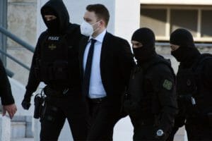 Μπάμπης Αναγνωστόπουλος: Η συγκλονιστική κατάθεση του αστυνομικού που βρήκε νεκρή την Καρολάιν 