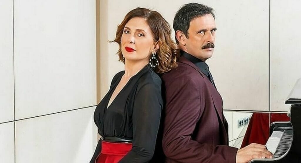 Άγριες Μέλισσες: αυτό είναι το τέλος των ζευγαριών